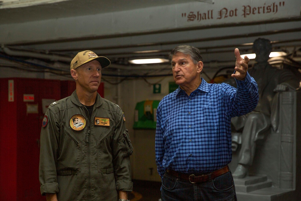 Sen. Joe Manchin tours Abraham Lincoln