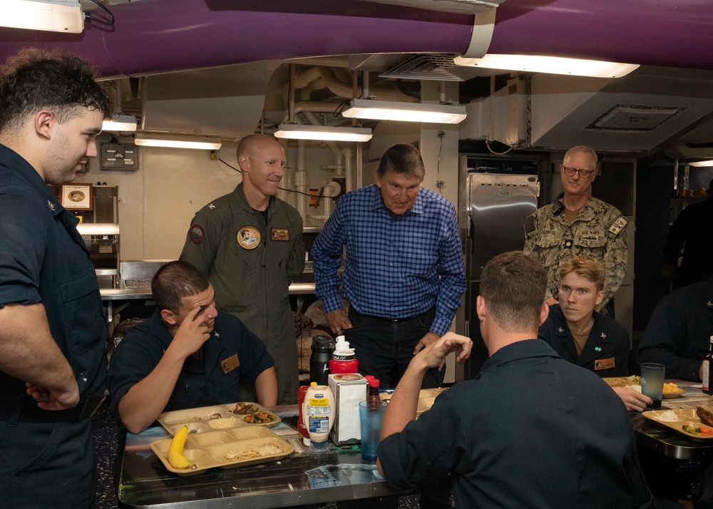Sen. Joe Manchin tours Abraham Lincoln