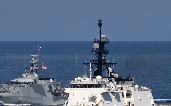 USCGC Munro Conducts DIVTACS with HMS Spey