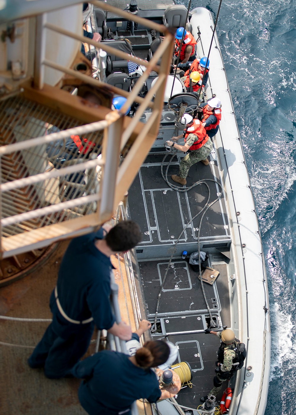 Pacific Partnership 2023: Photo Exercise with ROKS Cheon Ja Bong (LST-687)