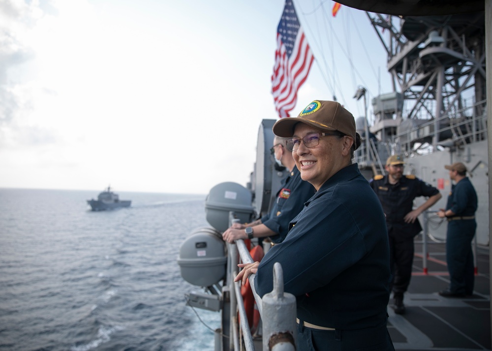 Pacific Partnership 2023: Photo Exercise with ROKS Cheon Ja Bong (LST-687)