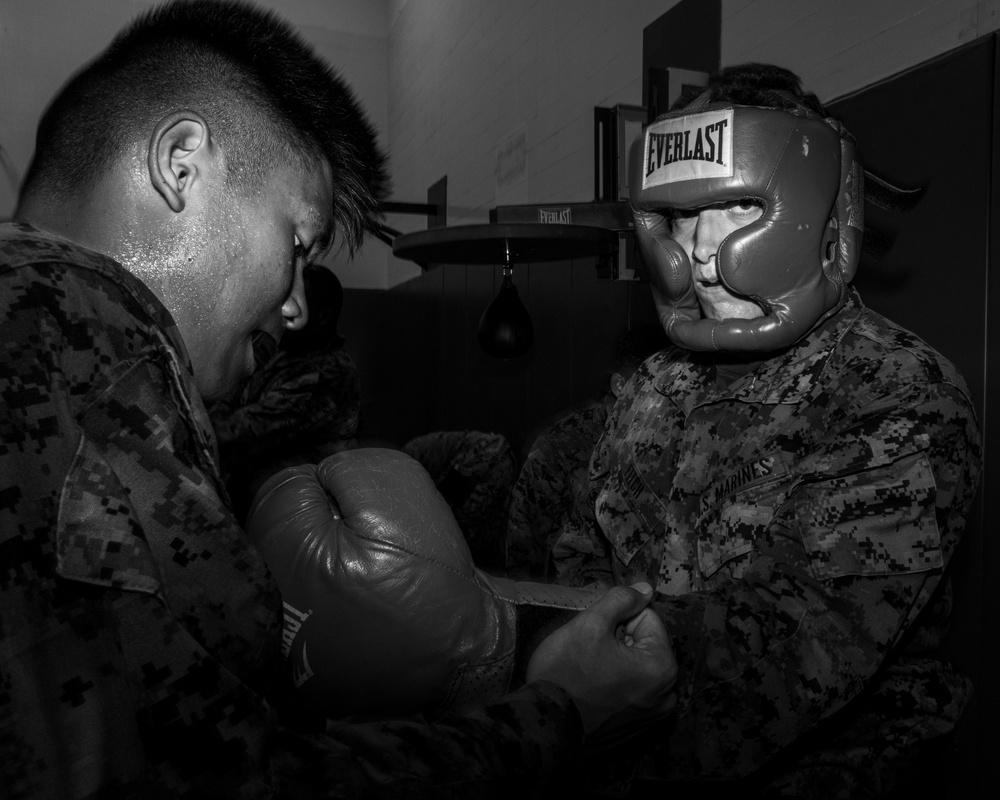 Marines with III MEF spar during MAIC