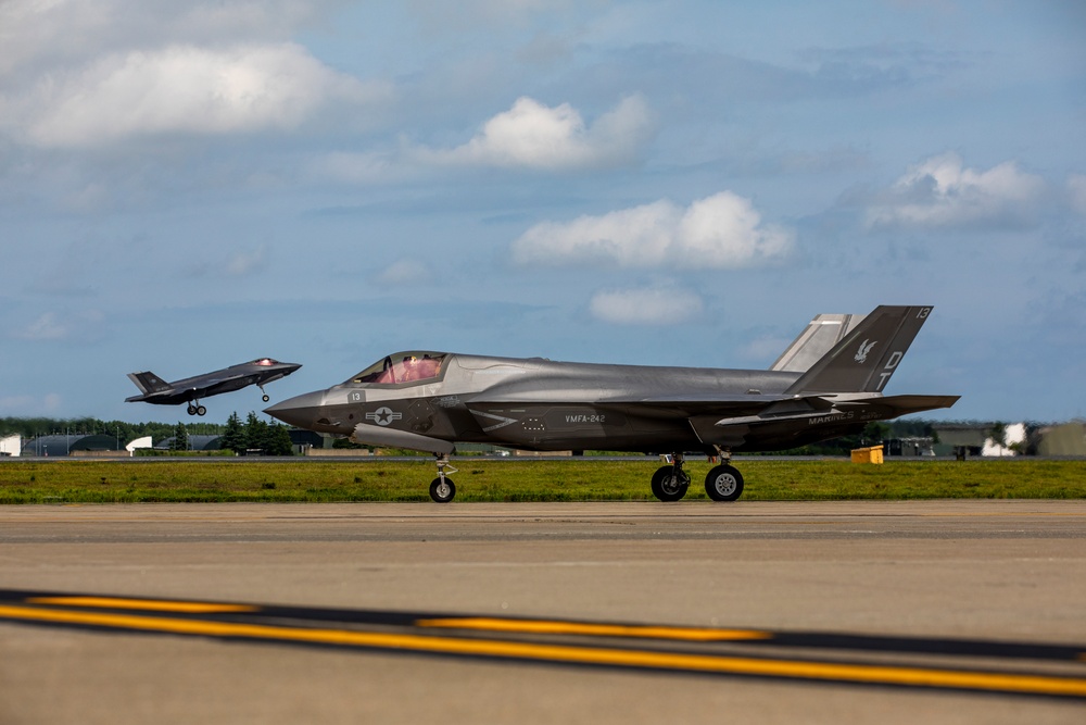 Green Knights and Bats roll with refuel with 35th Logistics Readiness Squadron