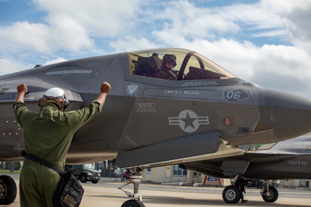 Green Knights and Bats roll with refuel with 35th Logistics Readiness Squadron