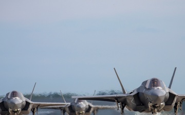 Marine Fighter Attack Squadron 121 refuels with 35th Logistics Readiness Squadron