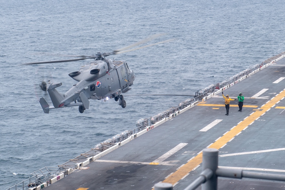 USS America Commemorates 73rd anniversary of Battle of Incheon