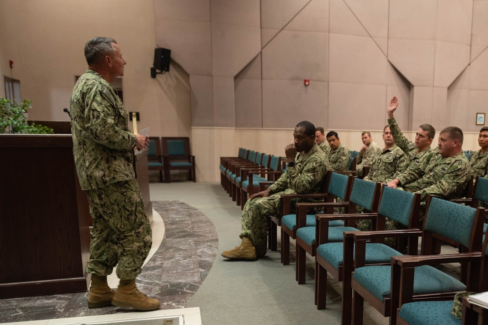 Force Master Chief Sharpe Speaks with Naples Seabees