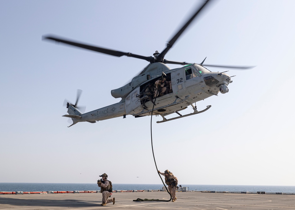 DVIDS - Images - 26th MEU/BATARG Conduct A Non-Compliant VBSS Exercise ...