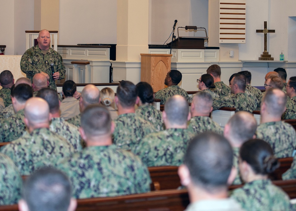 MCPON Honea visits Sailors at Fort George G. Meade