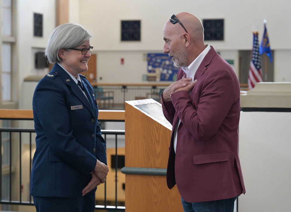 908th Aeromedical Staging Squadron Welcomes New Commander