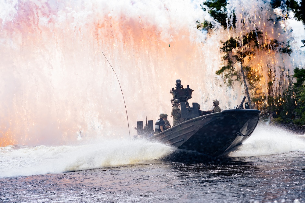 Lt. Gen. Bellon Visits Naval Small Craft Instruction and Technical Training School