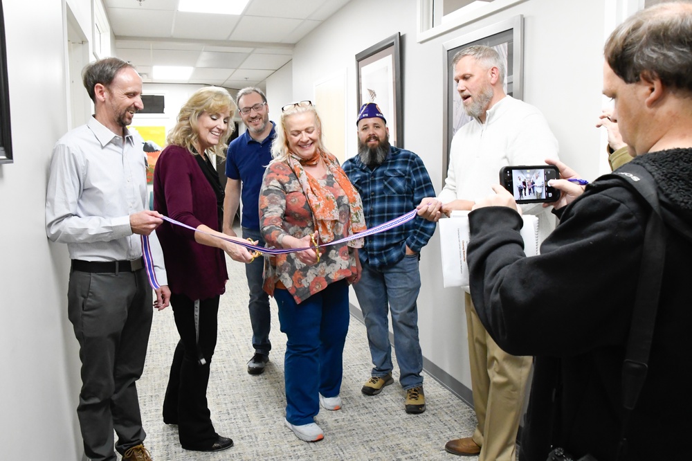 Fairbanks Veteran Center hosts Ribbon Cutting Ceremony