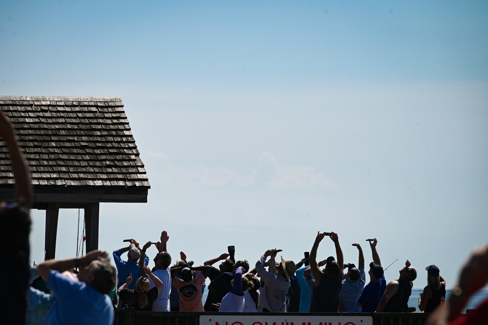 Air Dominance Center showcases F-22 Raptor over Tybee Island Beach during William Tell 2023