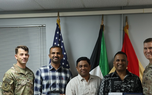 Extra Mile Award for Kuwait Customs Team, September 2023