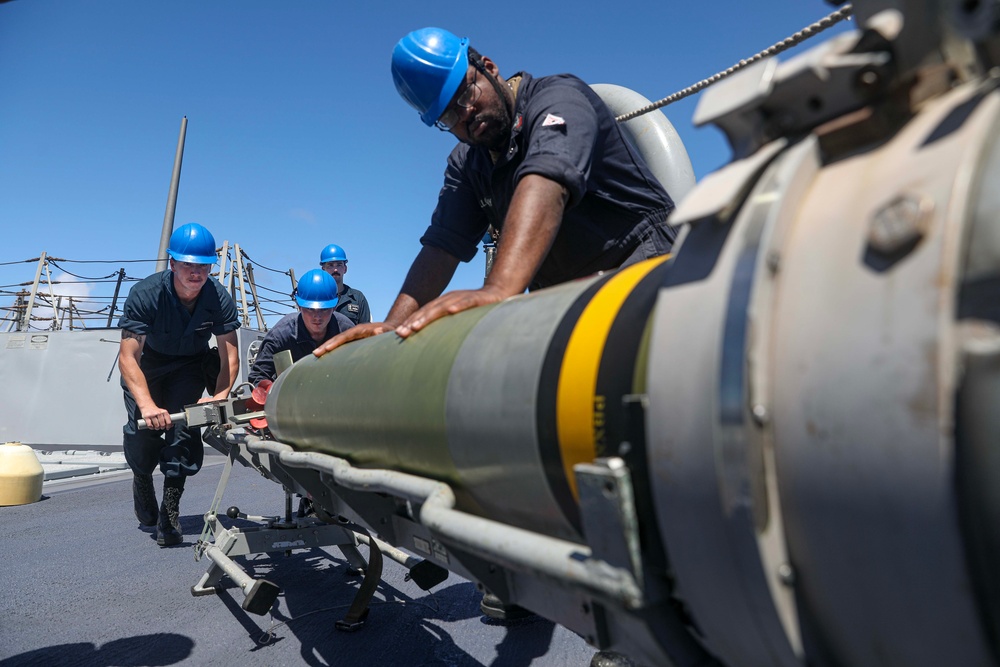 USS Dewey (DDG 105) Conducts Torpedo Upload