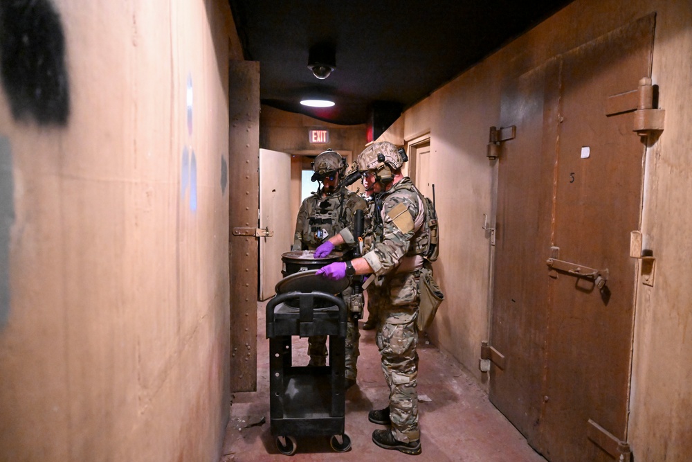 EODMU 6 Nuclear Division Training