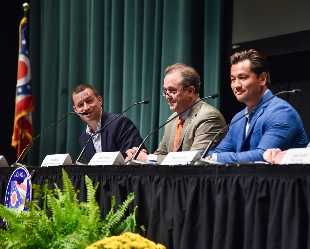 AFWERX director moderates panel at the National Advanced Air Mobility Industry Forum