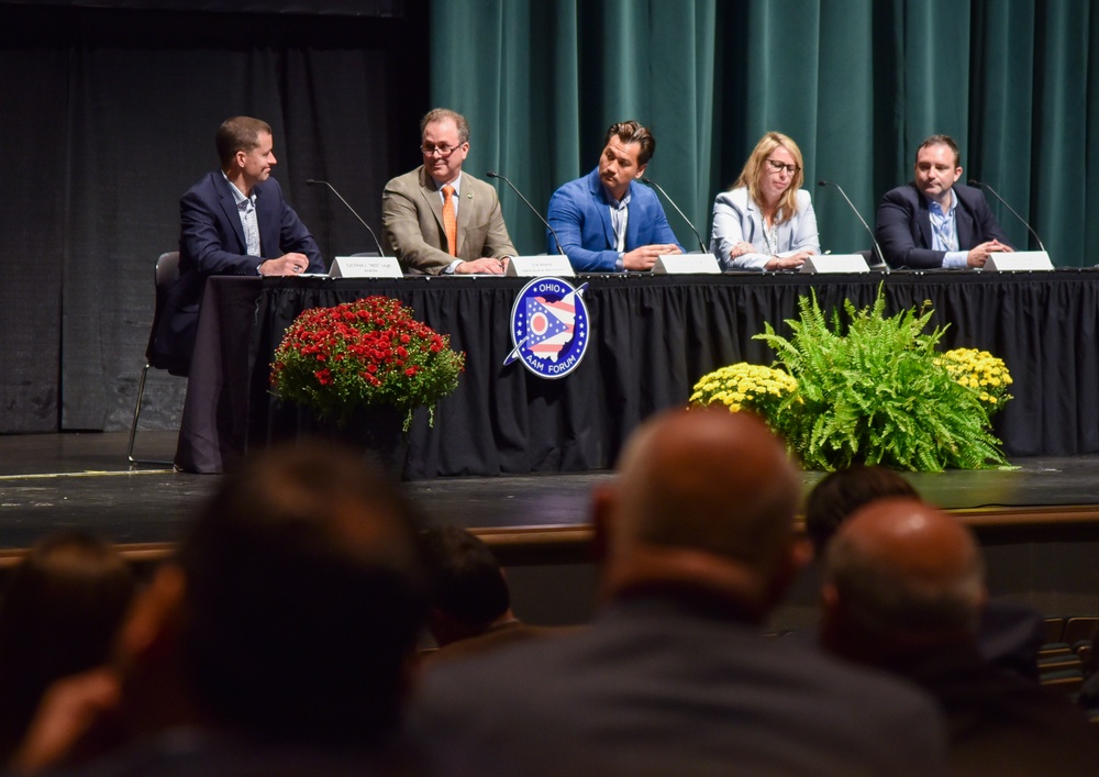 AFWERX director moderates panel at the National Advanced Air Mobility Industry Forum