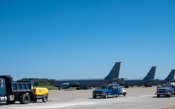 Steelers visit 171st > 171st Air Refueling Wing > Article Display