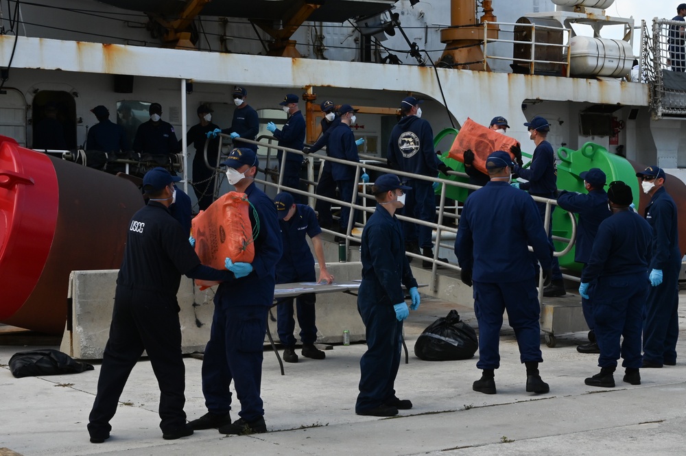 Coast Guard offloads more than $160 million in illegal narcotics in Miami