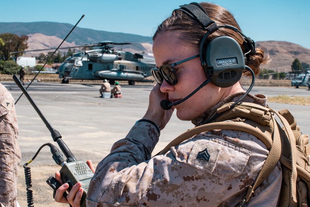 15th MEU Establishes Forward Refueling Point During RUT