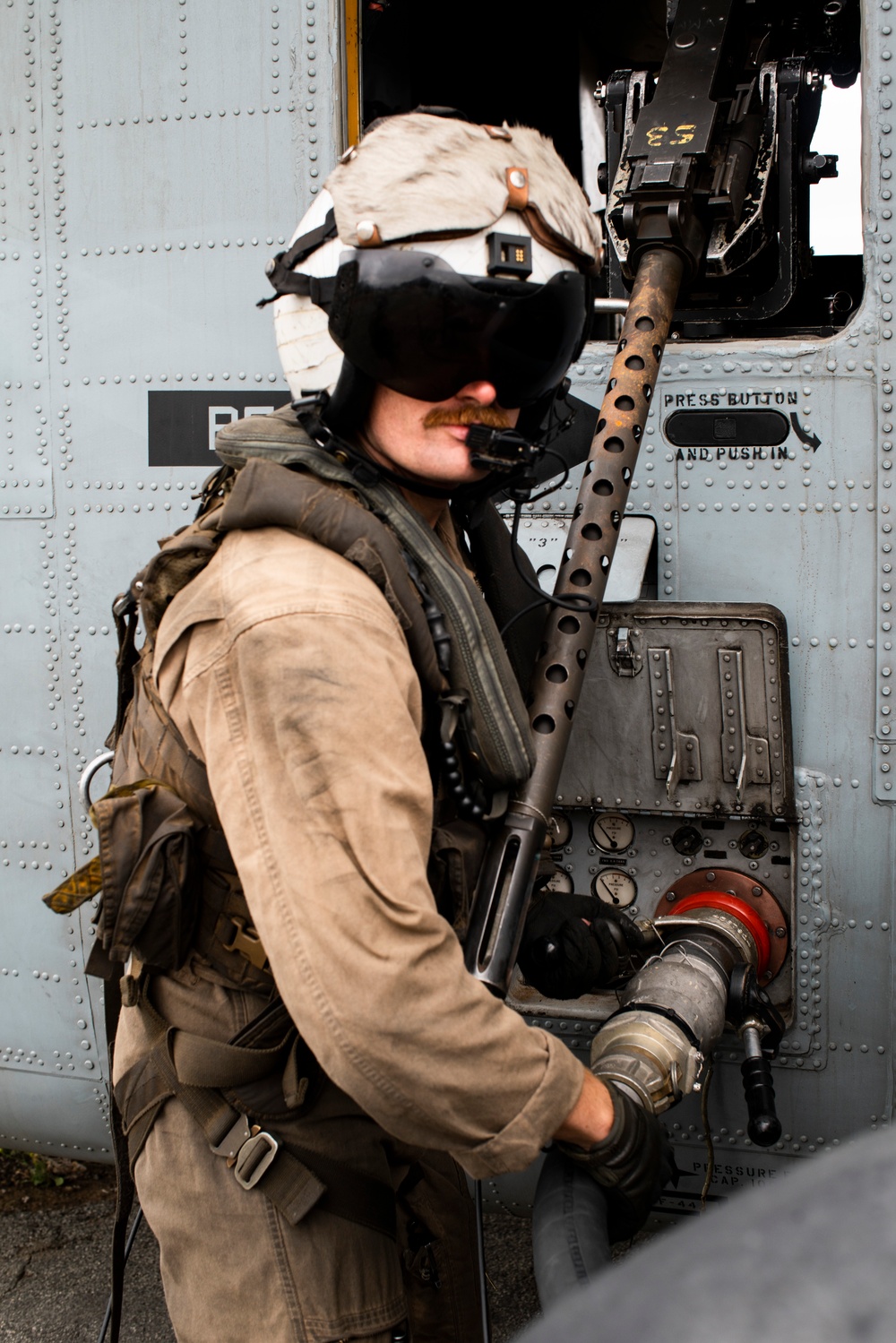 15th MEU Establishes Forward Refueling Point During RUT