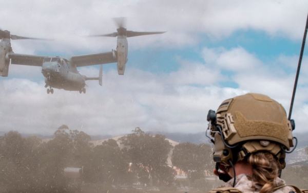 15th MEU Establishes Forward Refueling Point During RUT