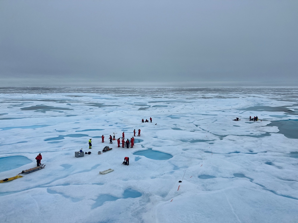 MDSU-1 Dives the Arctic with U.S. Coast Guard