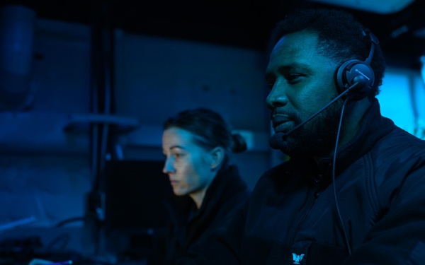 USVDIV-1 Integration with USS Shoup