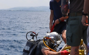 MULTINATIONAL UNDERWATER REPAIR ENGAGEMENT ATTRACTS 86 DIVERS FROM FOUR COUNTRIES