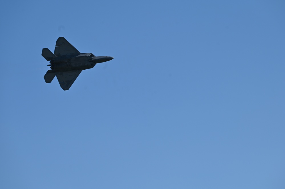 F-22 Raptor Demo Team perform practice demo over Tybee Island Beach