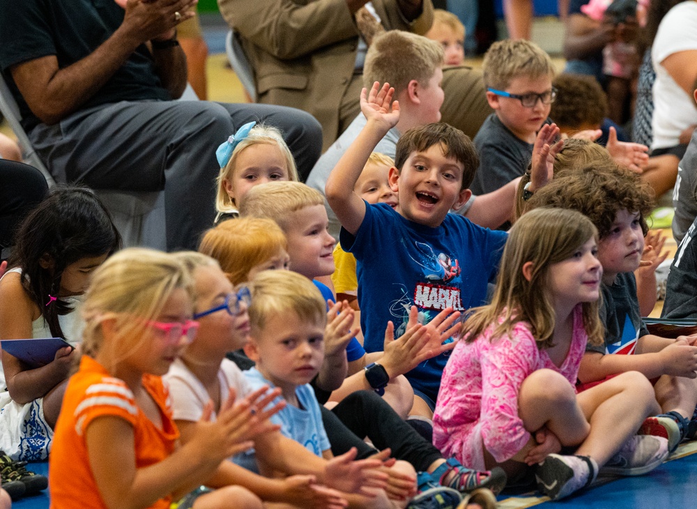 Eustis donates 3000 books to military dependents