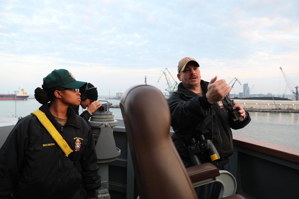 USS Paul Ignatius Departs Gdynia, Poland