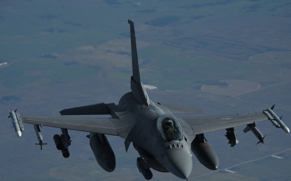 185th Air Refueling Wing Hosts Medal of Honor recipient Michael J. Fitzmaurice.