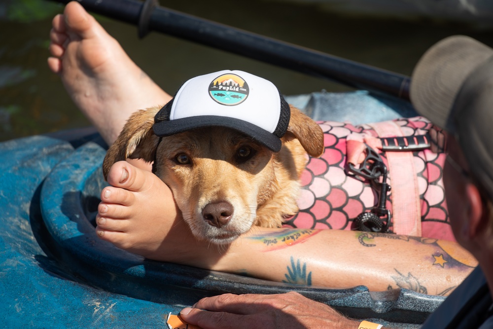 Hundreds of Paddlers Pass through Lock and Dam