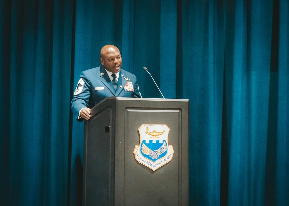 DVIDS Images Air Force Chief Is Honored For 30 Years Of Service   1000w Q95 