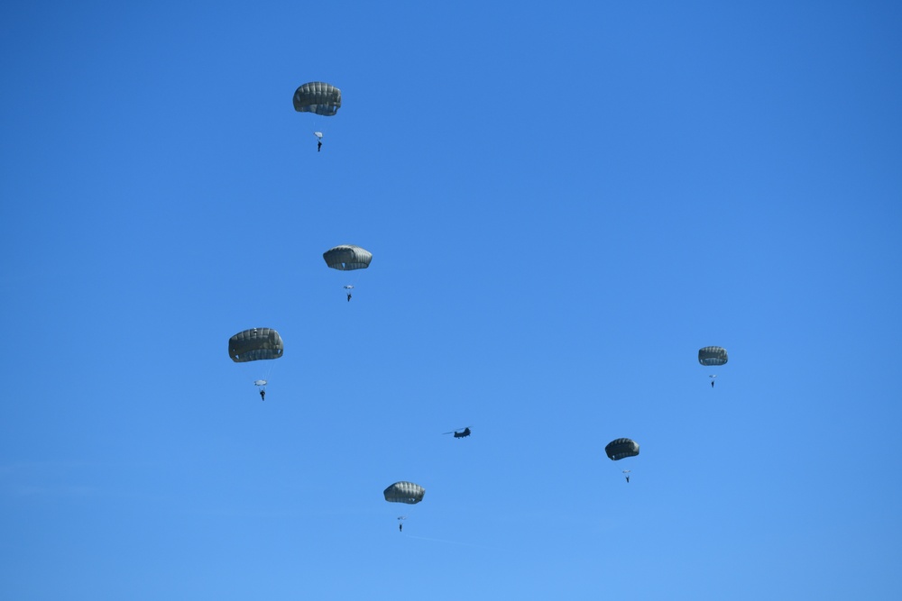 Chinook Jump with 4-319