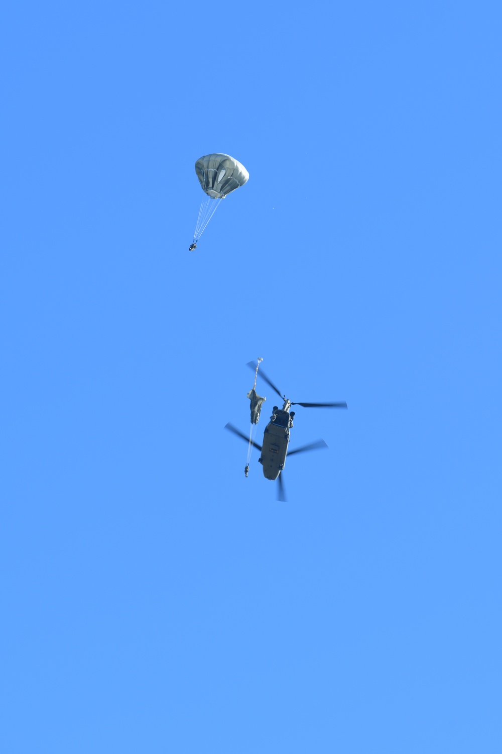 Chinook Jump with 4-319