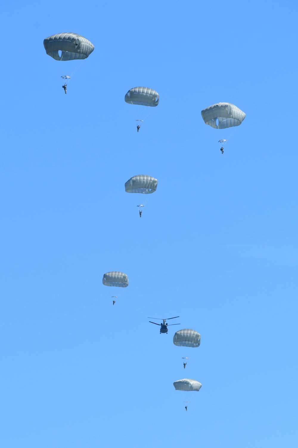 Chinook Jump with 4-319