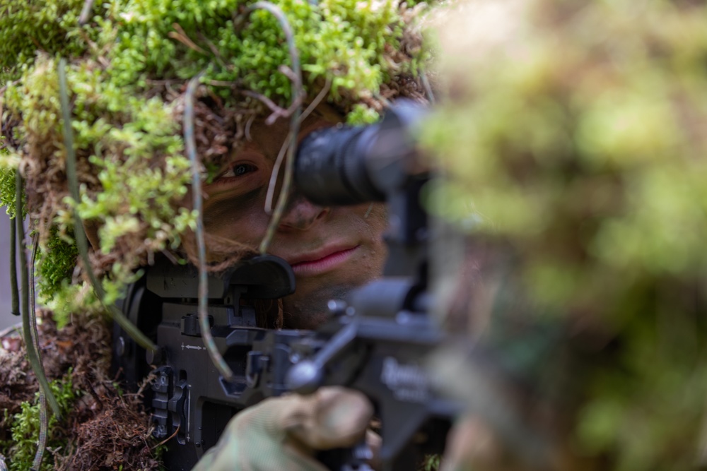 US Army Sniper Breaks Down His Field Combat Gear