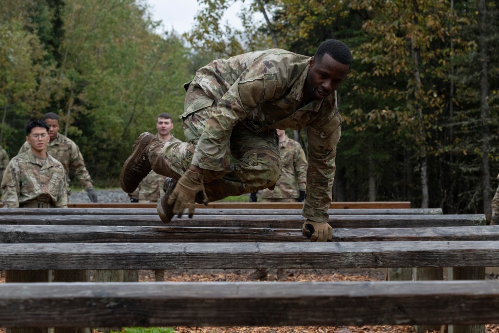 University Alaska Army ROTC cadets develop soldiering skills during Operation Resolute Phoenix