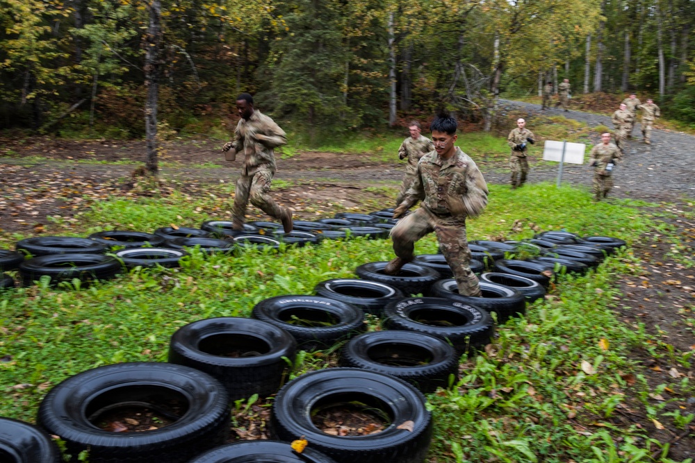 University Alaska Army ROTC cadets develop soldiering skills during Operation Resolute Phoenix