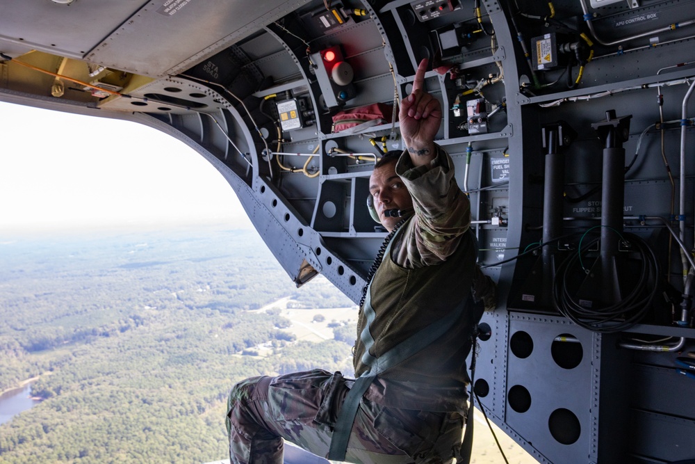 82nd Airborne Division Paratroopers participate in airborne water operations