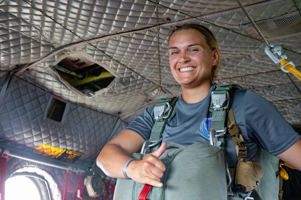 82nd Airborne Division Paratroopers participate in airborne water operations