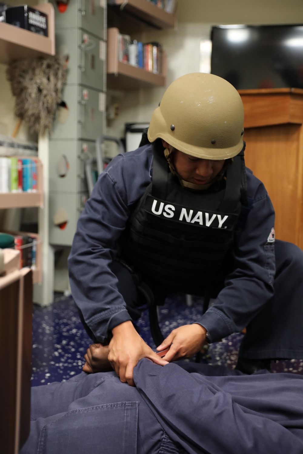 USS Paul Ignatius Holds Anti-Terrorism Drills