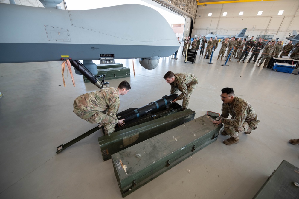Quarterly Rivals: Tiger and Reaper AMU Go Head-to-Head in Load Crew Competition