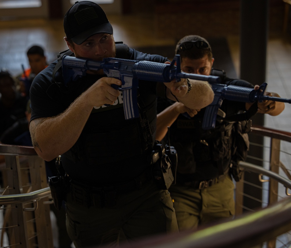 187th Fighter Wing and Montgomery SWAT train together