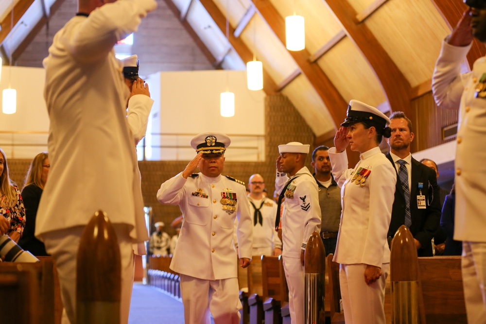 Navy Medicine Readiness and Training Command Lemoore Holds Change of Command Ceremony