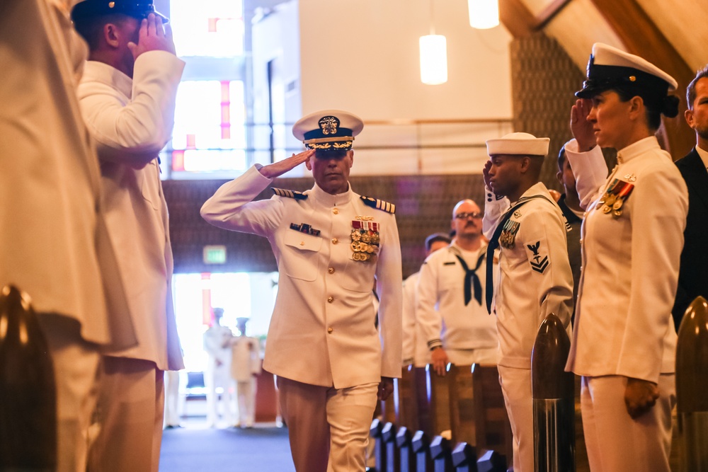 Navy Medicine Readiness and Training Command Lemoore Holds Change of Command Ceremony