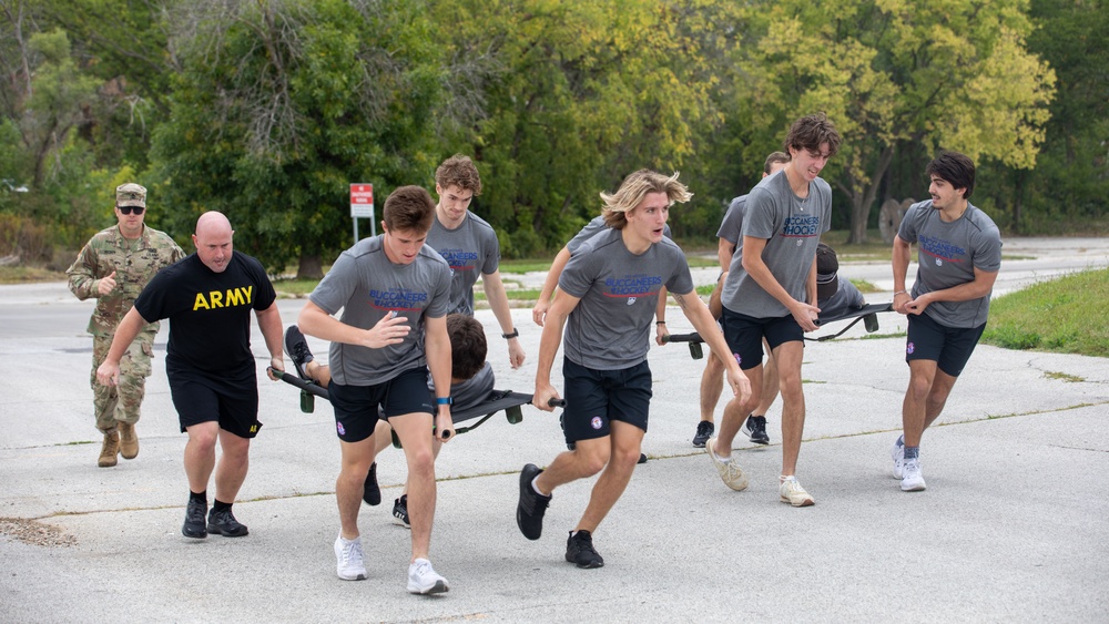 Des Moines Recruiting Company and Army Reserve units partner with Des Moines Buccaneers Hockey Team